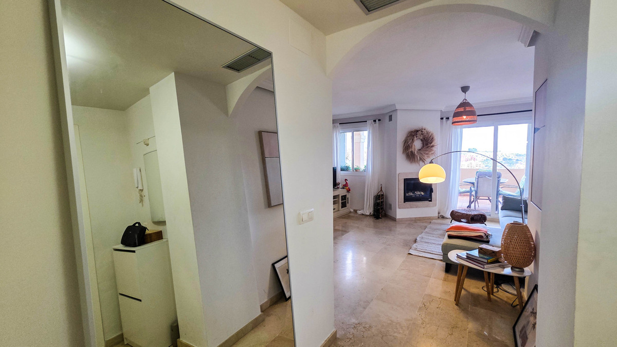 2 Bed Apartment for sale in La Duquesa Costa Del Sol, Málaga, Spain