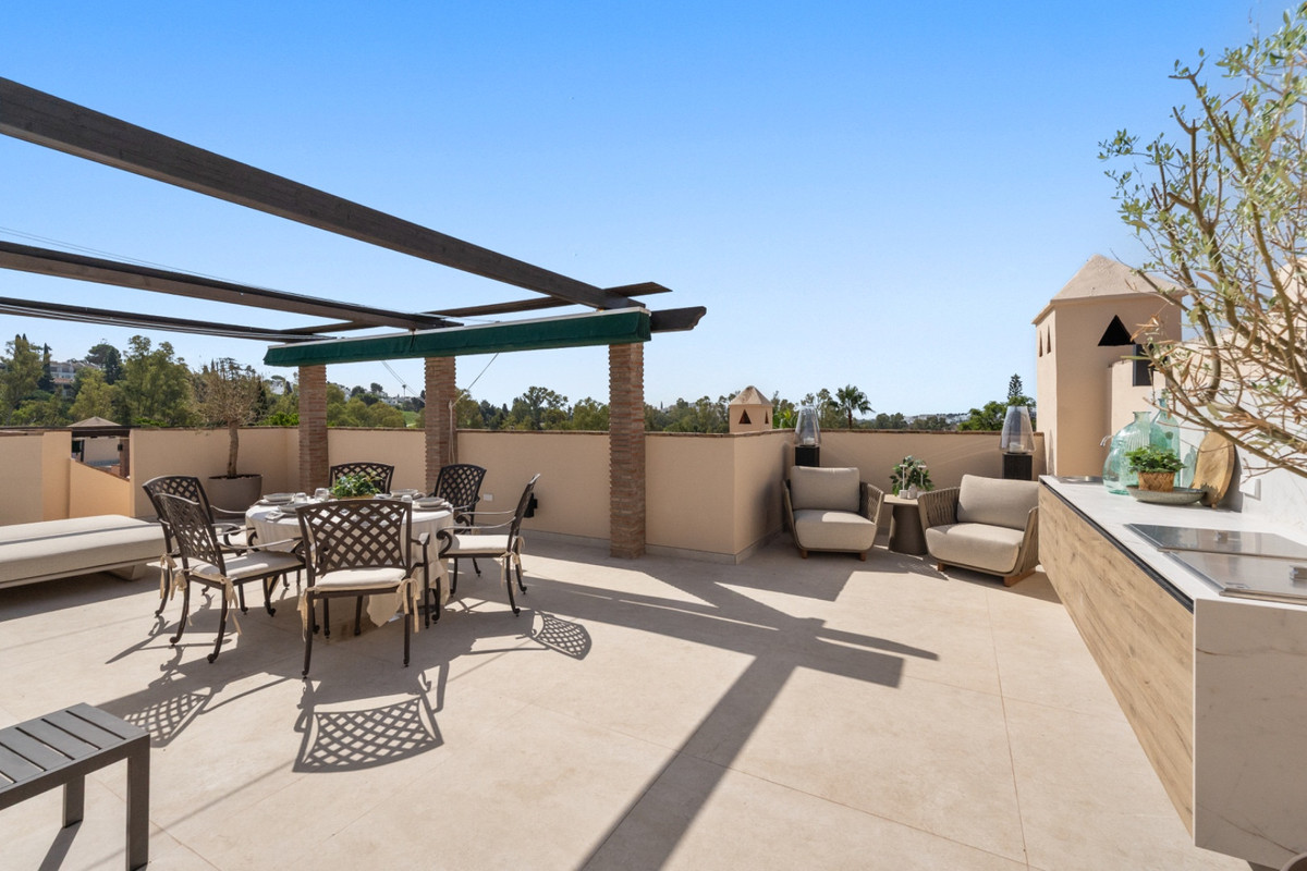 3 Bed Apartment for sale in Nueva Andalucía Costa Del Sol, Málaga, Spain