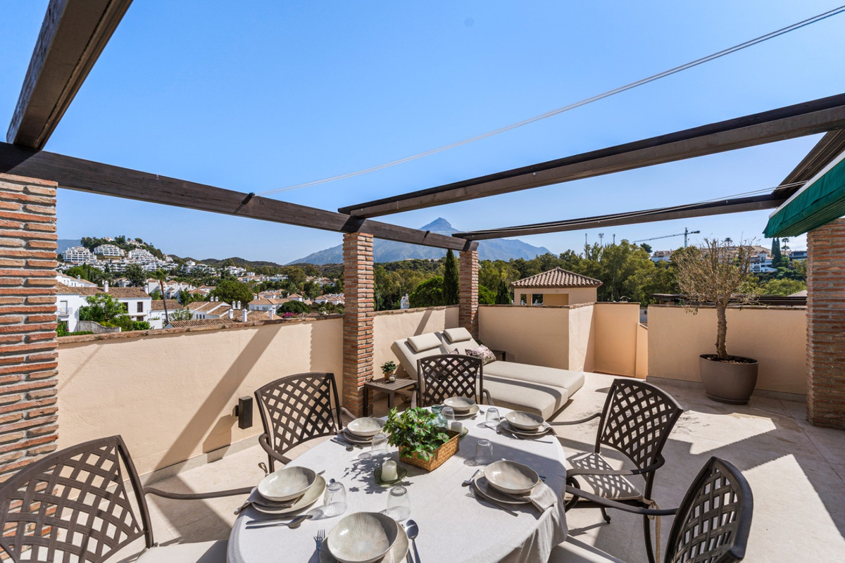 3 Bed Apartment for sale in Nueva Andalucía Costa Del Sol, Málaga, Spain