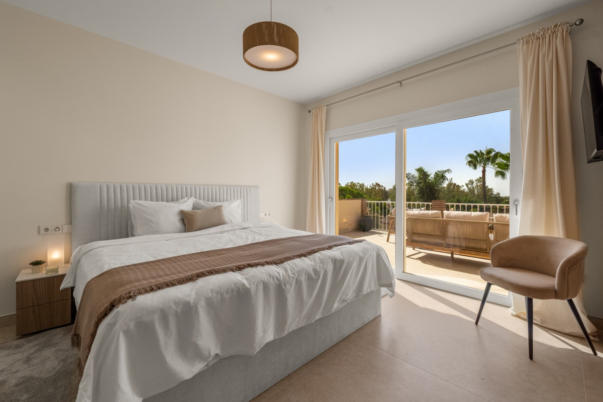 3 Bed Apartment for sale in Nueva Andalucía Costa Del Sol, Málaga, Spain