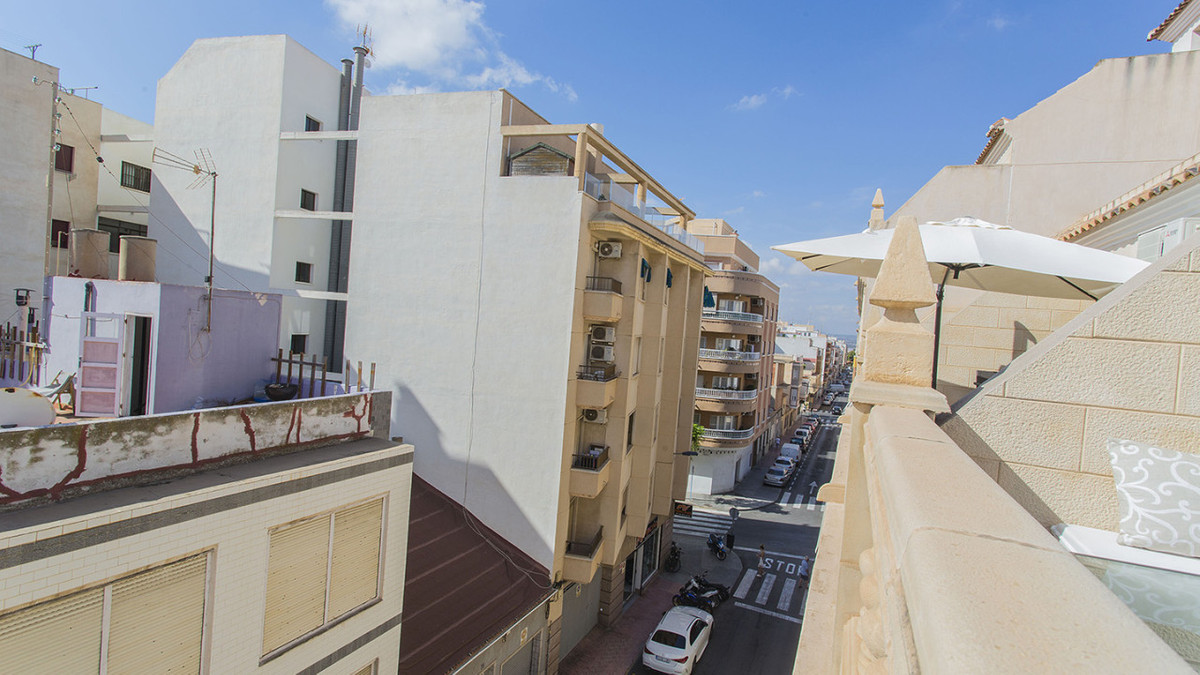 Se vende Apartamento Planta Baja de 3 dormitorios en Costa Blanca, Alicante, España
