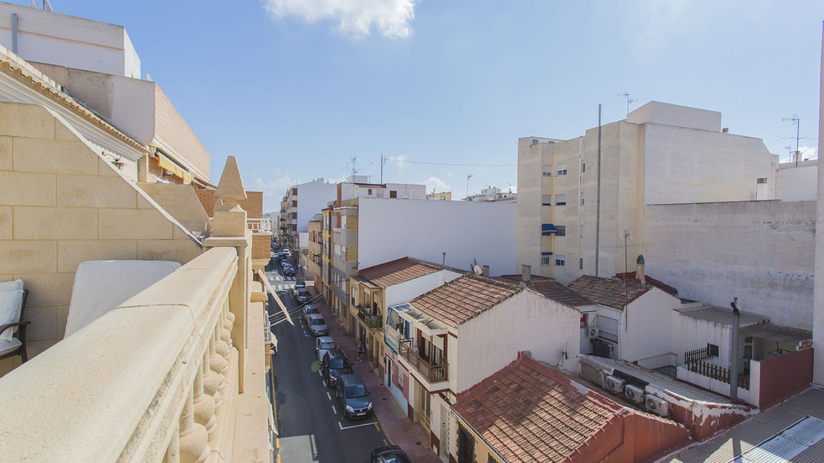 Se vende Apartamento Planta Baja de 3 dormitorios en Costa Blanca, Alicante, España