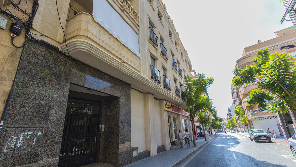Se vende Apartamento Planta Baja de 3 dormitorios en Costa Blanca, Alicante, España
