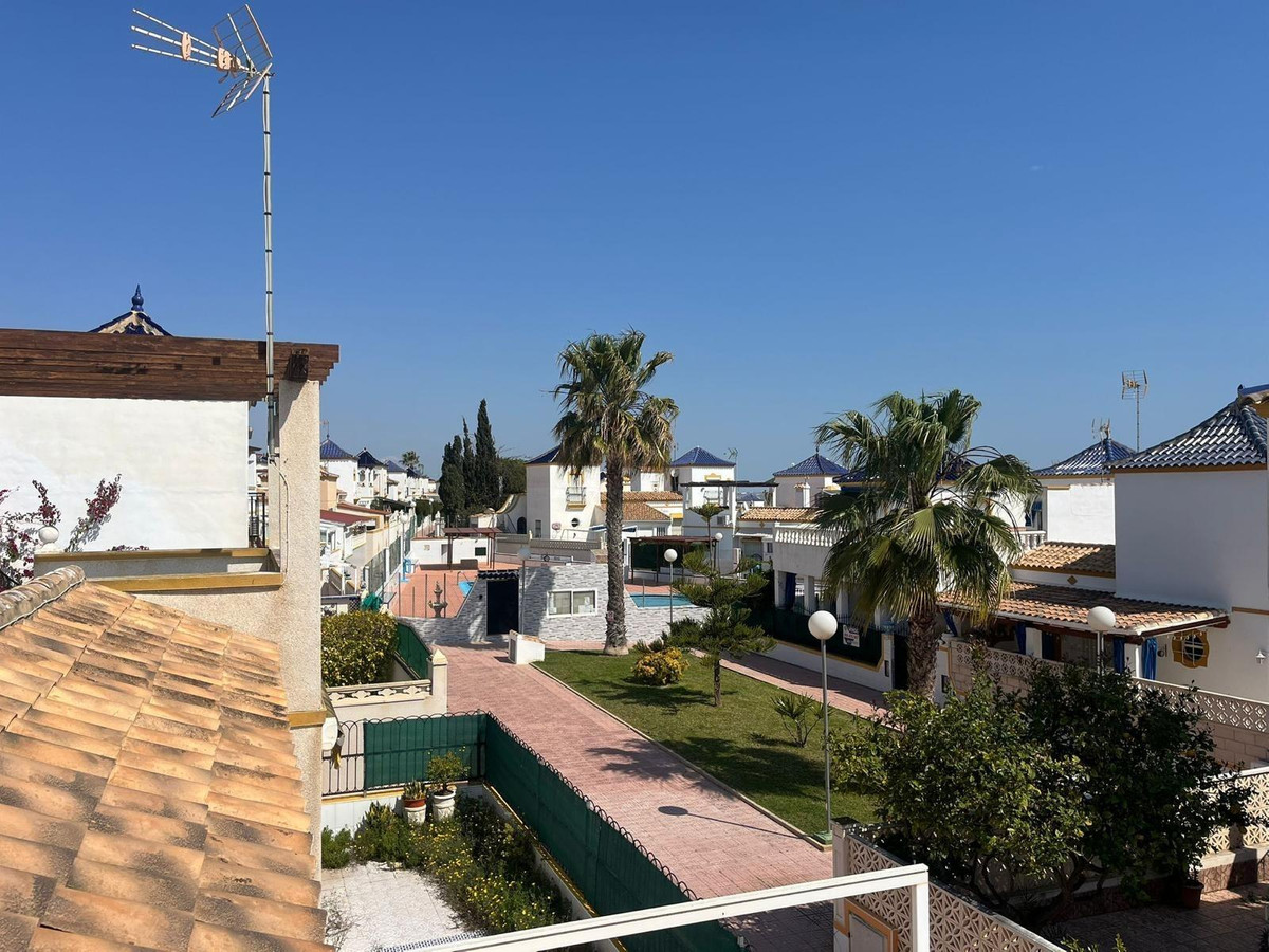 2 Bed Townhouse for sale in Los Altos Costa Blanca, Alicante, Spain