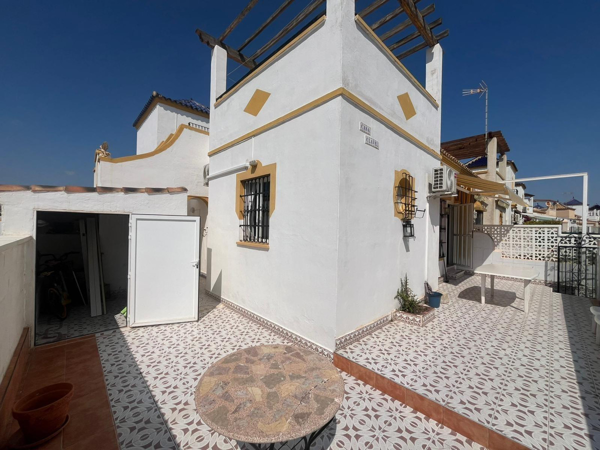 2 Bed Townhouse for sale in Los Altos Costa Blanca, Alicante, Spain