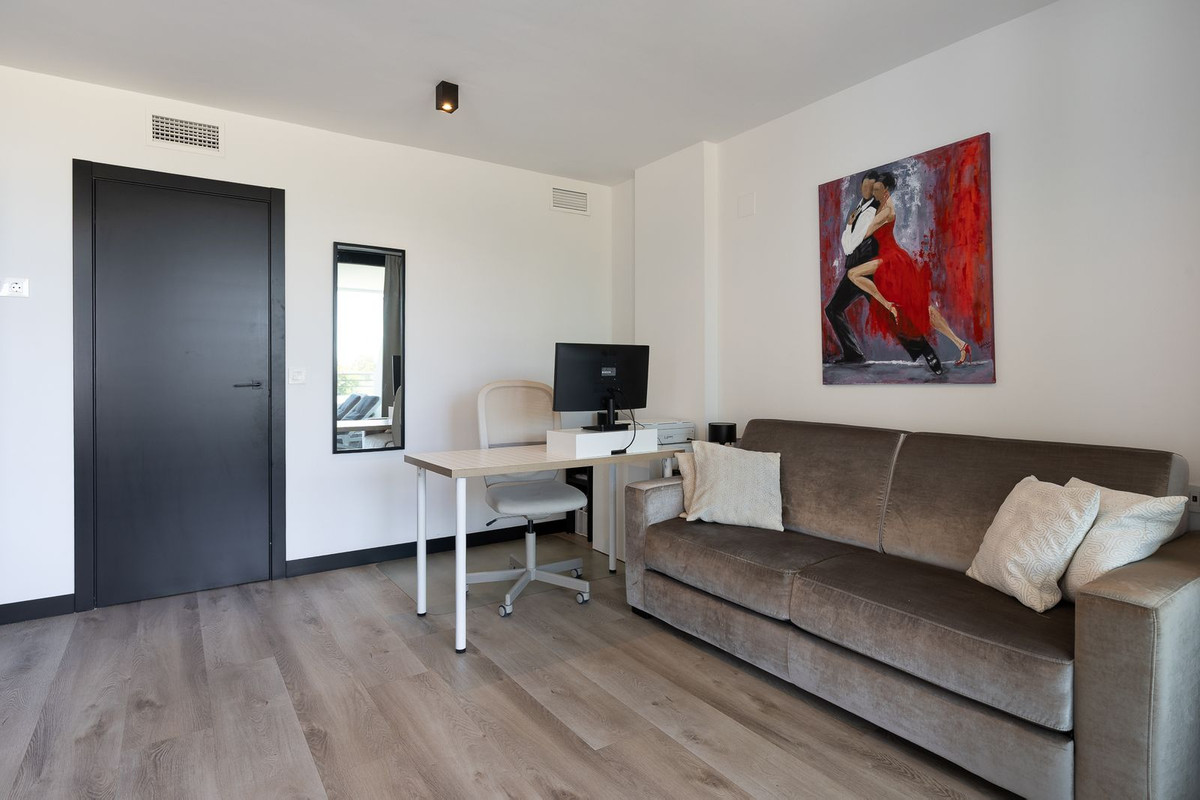 Se vende Apartamento Planta Baja de 3 dormitorios en Costa Del Sol, Málaga, España