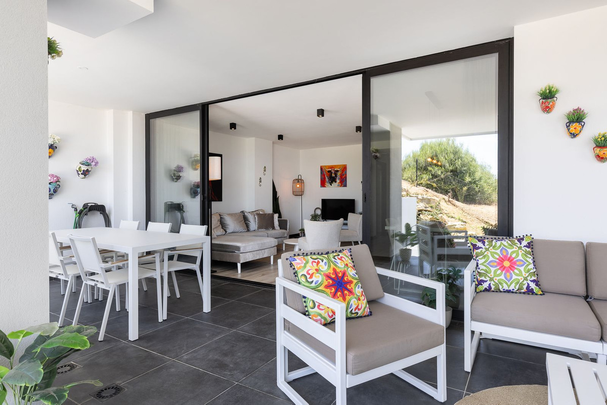 Se vende Apartamento Planta Baja de 3 dormitorios en Costa Del Sol, Málaga, España
