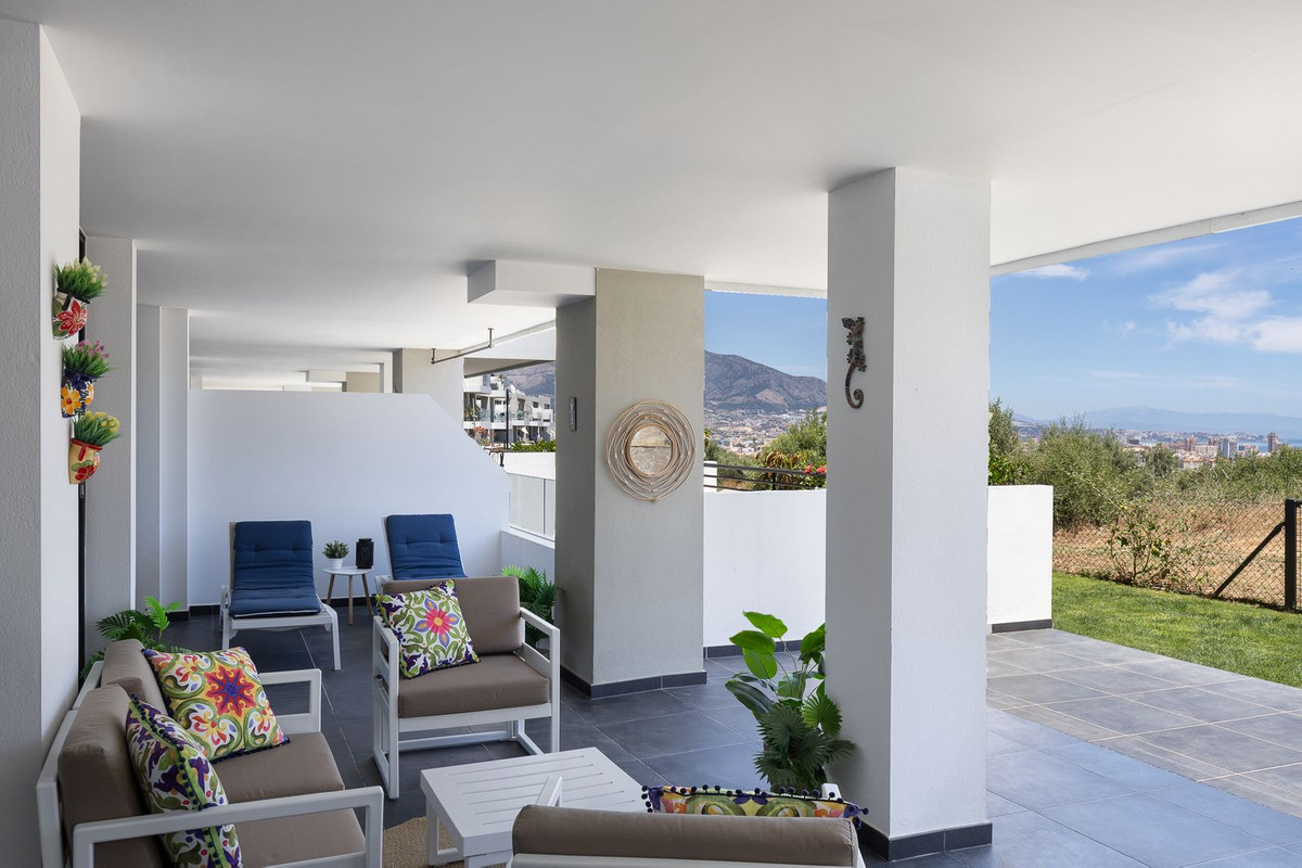Se vende Apartamento Planta Baja de 3 dormitorios en Costa Del Sol, Málaga, España
