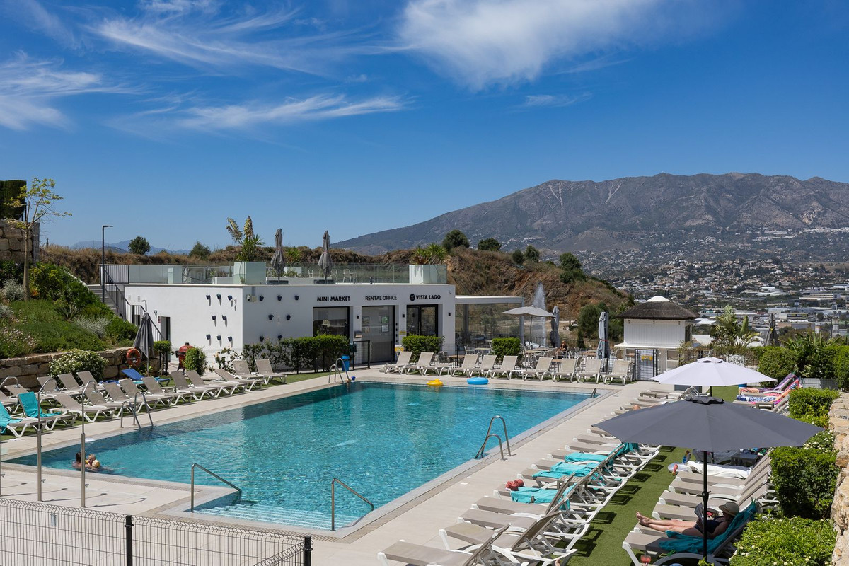 Se vende Apartamento Planta Baja de 3 dormitorios en Costa Del Sol, Málaga, España