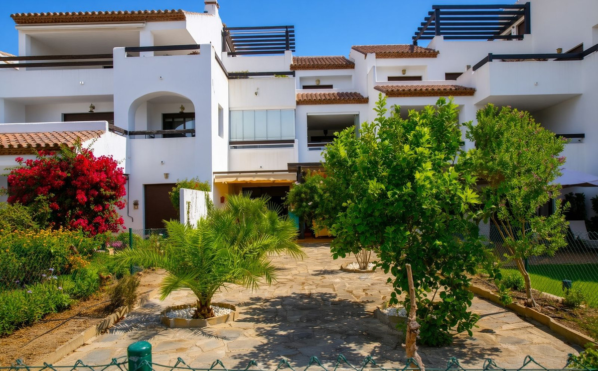 2 Bed Apartment for sale in Casares Playa Costa Del Sol, Málaga, Spain