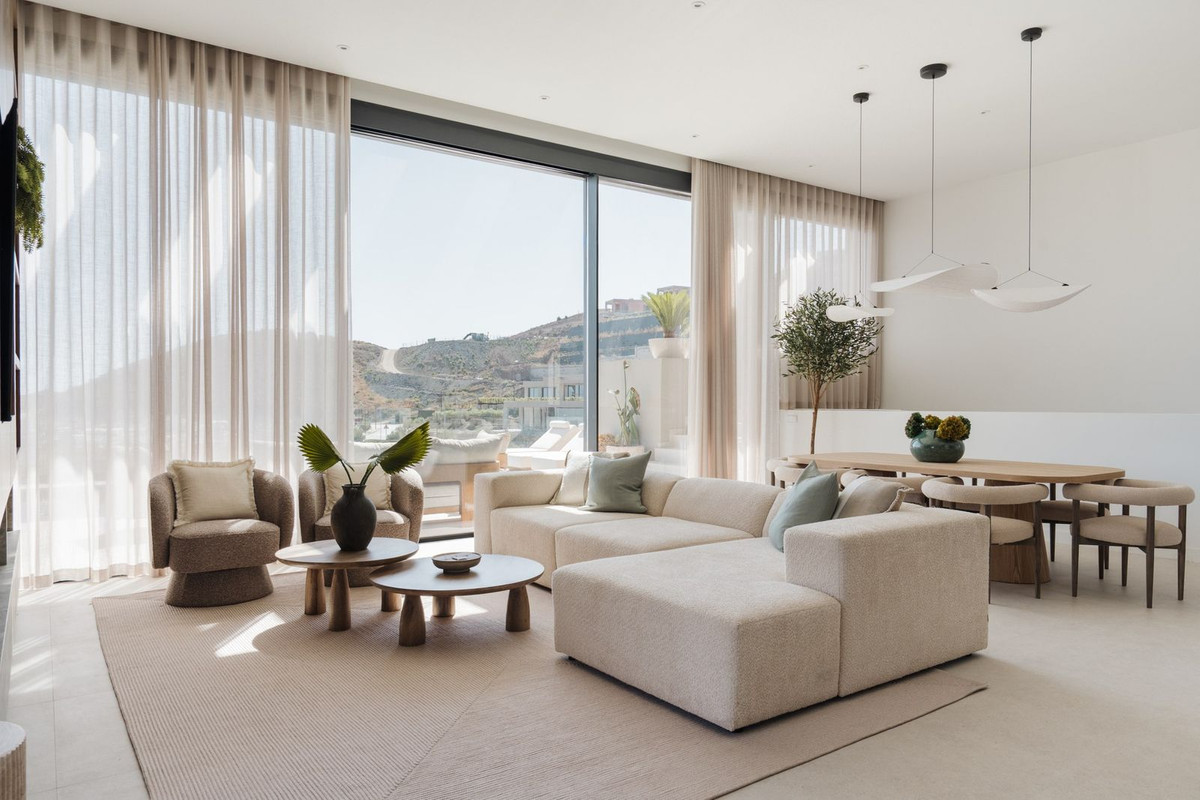3 Bed Townhouse for sale in Benahavís Costa Del Sol, Málaga, Spain