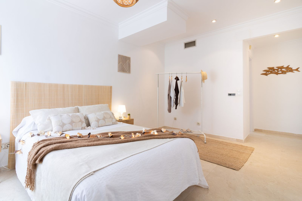 Se vende Apartamento Planta Baja de 2 dormitorios en Costa Del Sol, Málaga, España