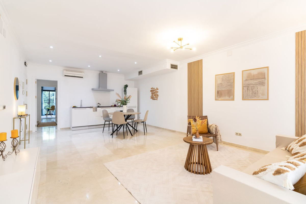 Se vende Apartamento Planta Baja de 2 dormitorios en Costa Del Sol, Málaga, España