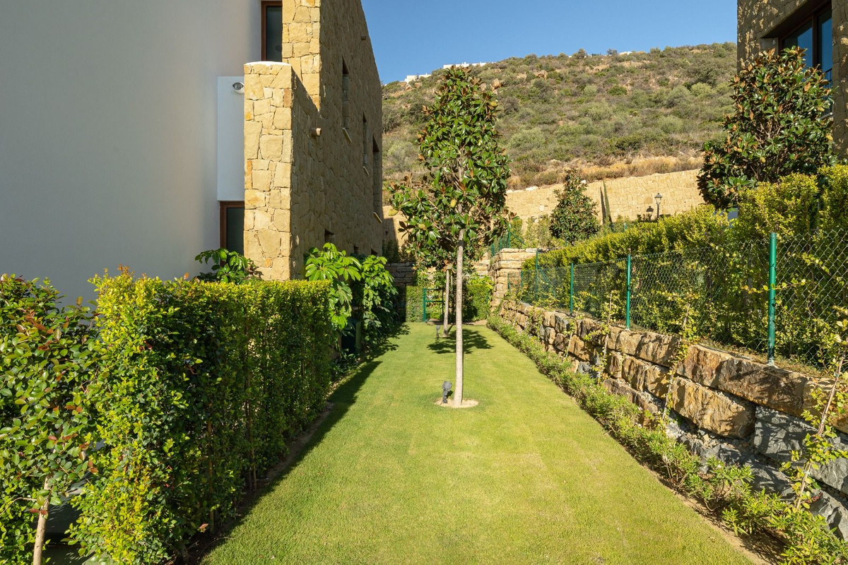 Se vende Apartamento Planta Baja de 3 dormitorios en Costa Del Sol, Málaga, España