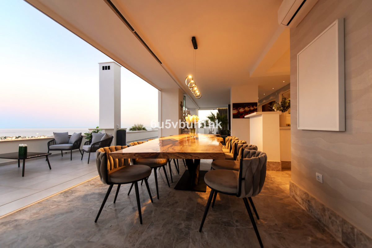 3 Bed Apartment for sale in Marbella Costa Del Sol, Málaga, Spain