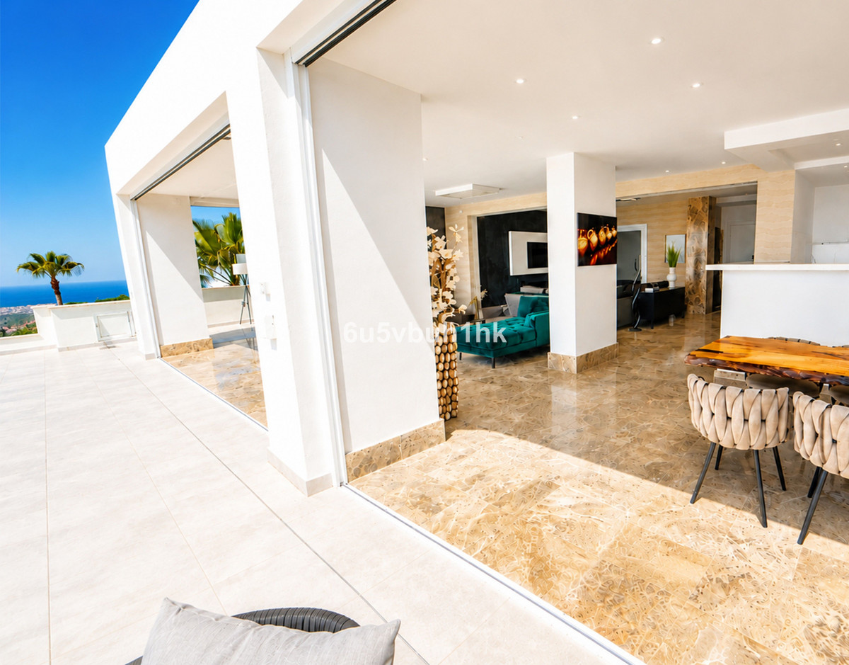 3 Bed Apartment for sale in Marbella Costa Del Sol, Málaga, Spain