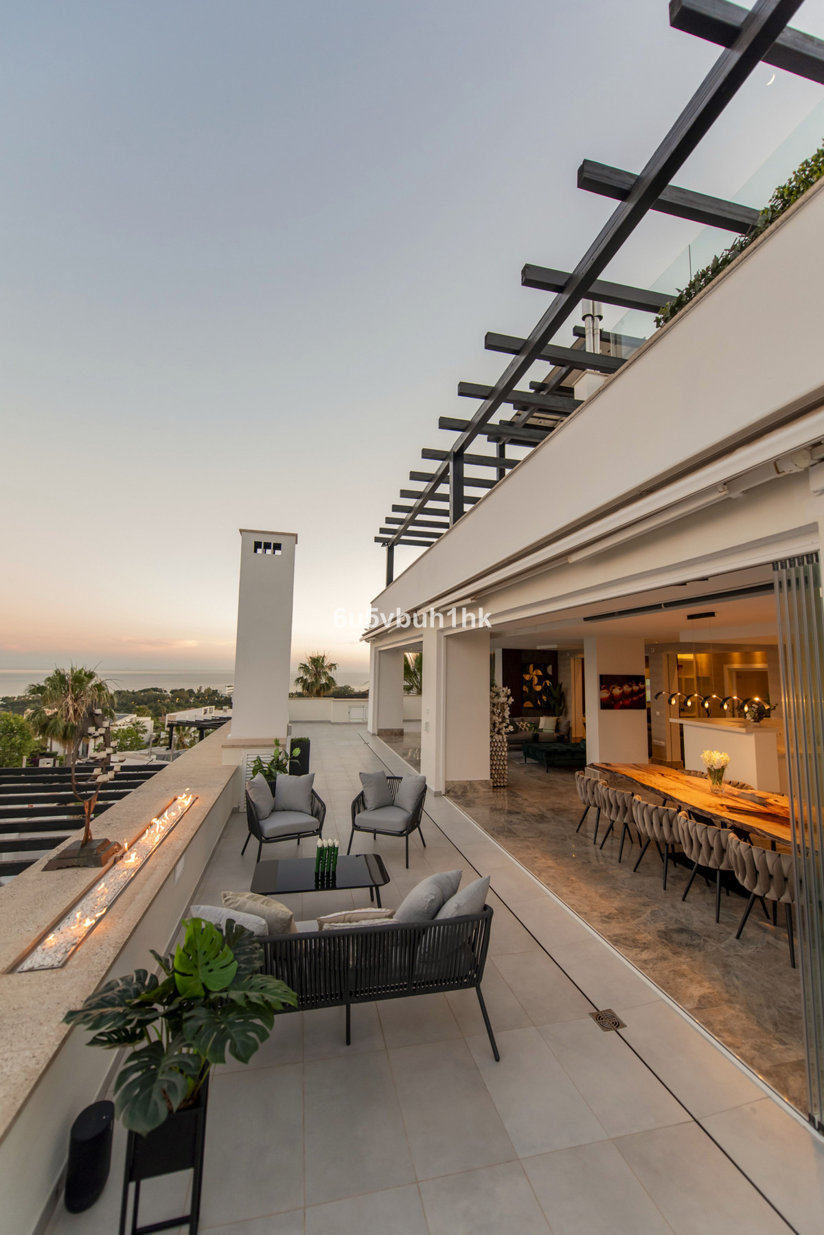 3 Bed Apartment for sale in Marbella Costa Del Sol, Málaga, Spain