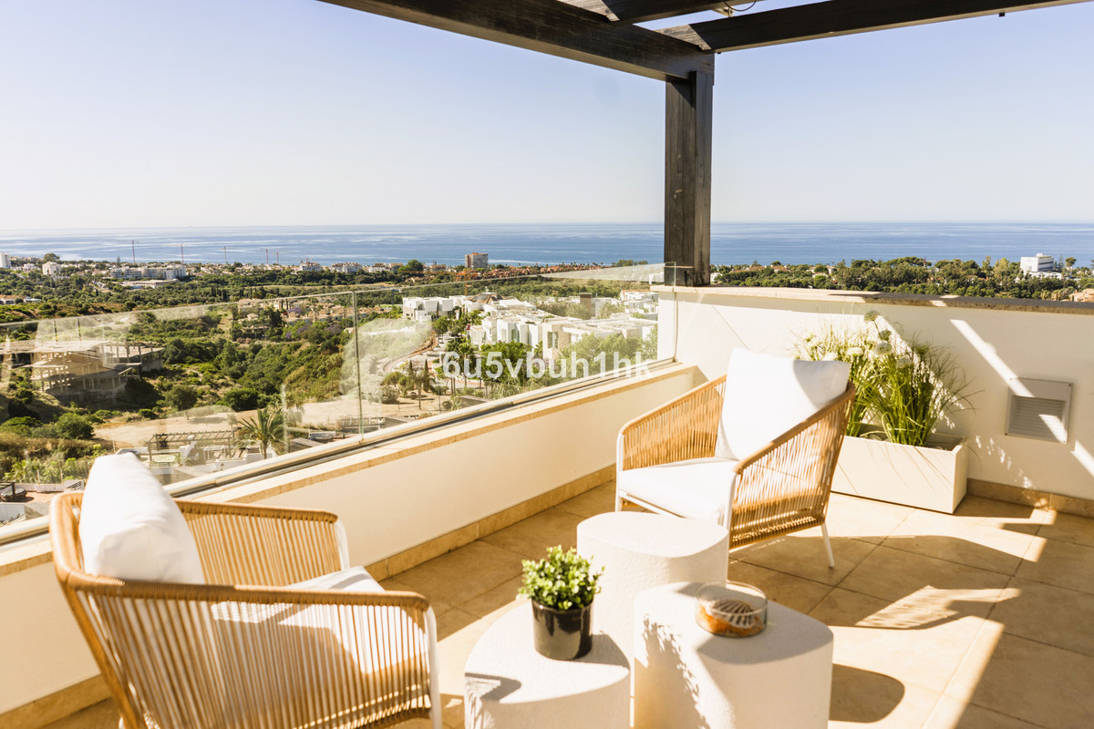 3 Bed Apartment for sale in Marbella Costa Del Sol, Málaga, Spain