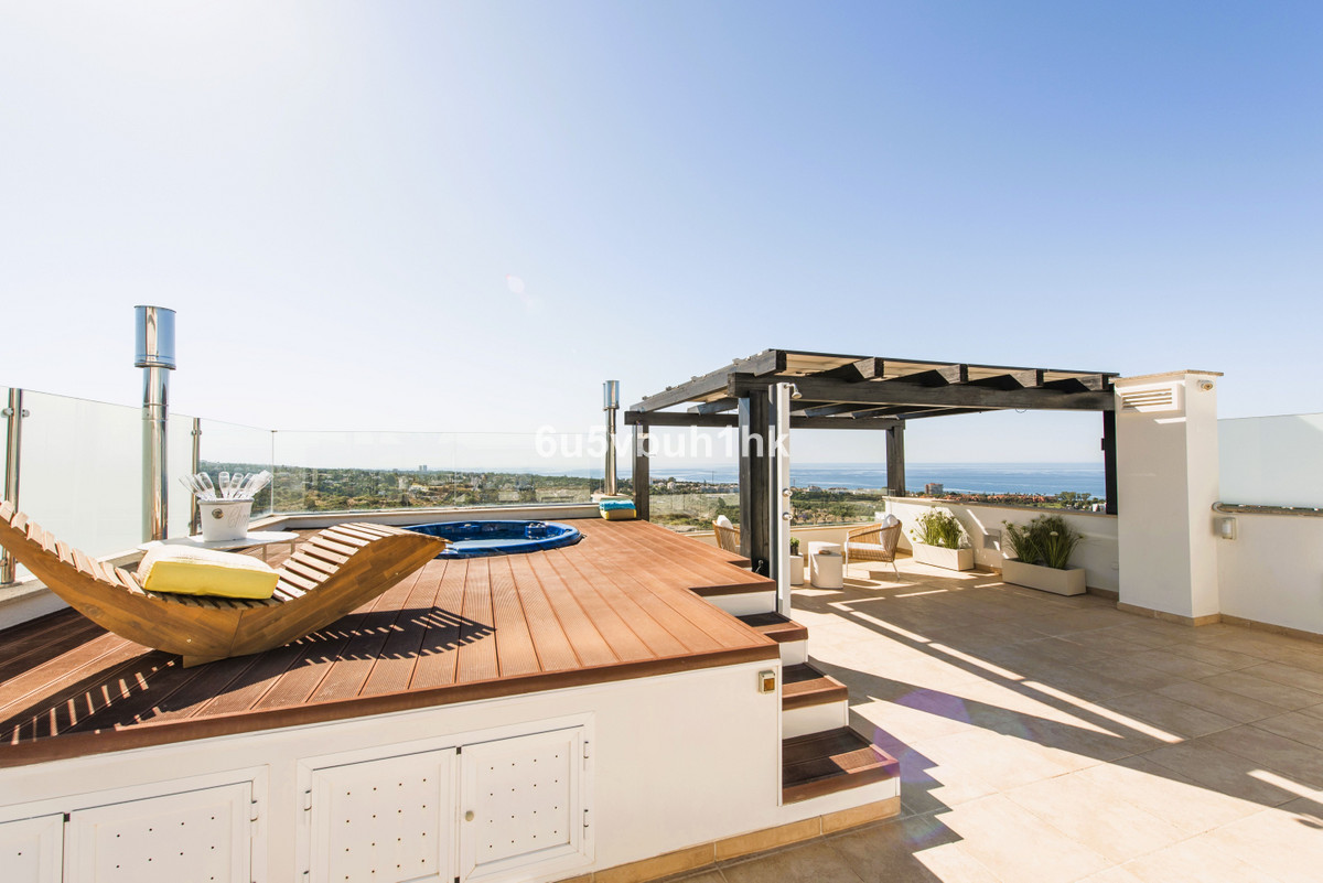 3 Bed Apartment for sale in Marbella Costa Del Sol, Málaga, Spain