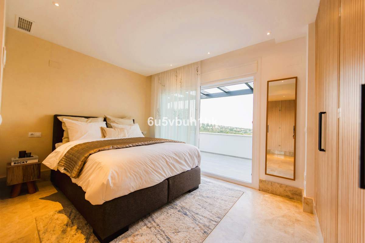 3 Bed Apartment for sale in Marbella Costa Del Sol, Málaga, Spain
