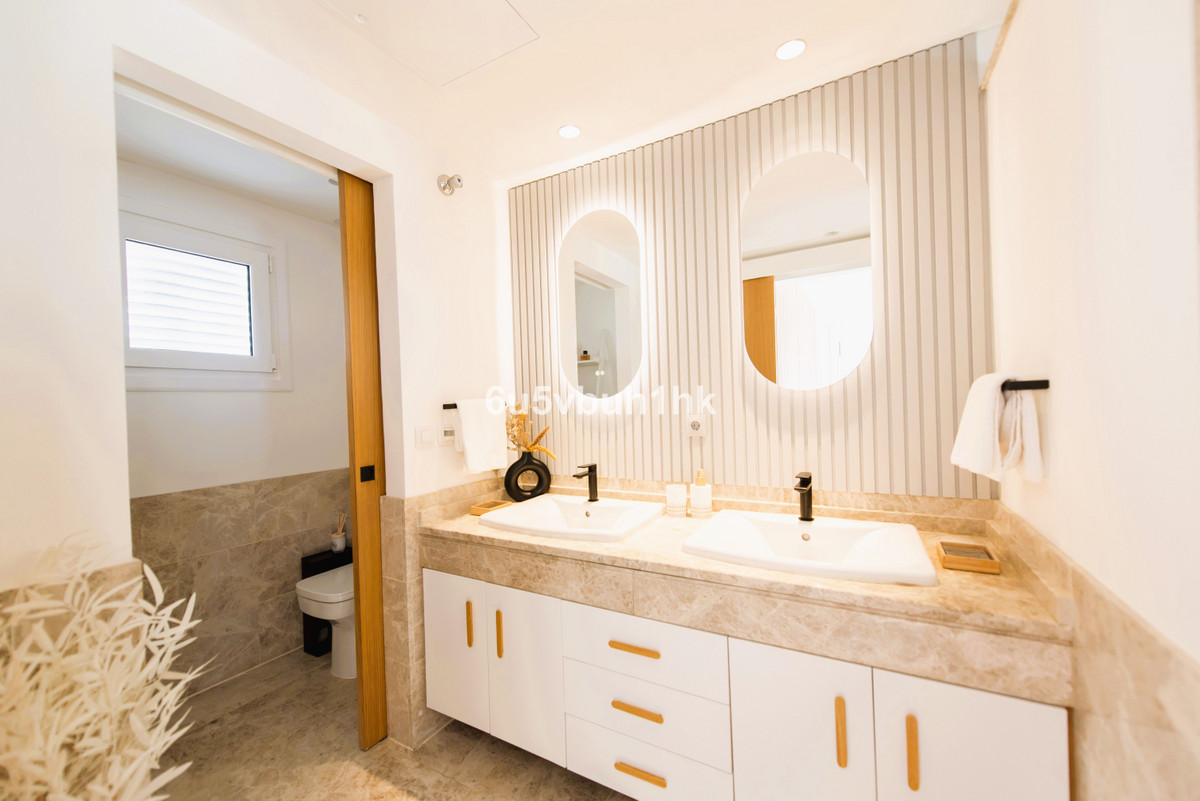 3 Bed Apartment for sale in Marbella Costa Del Sol, Málaga, Spain