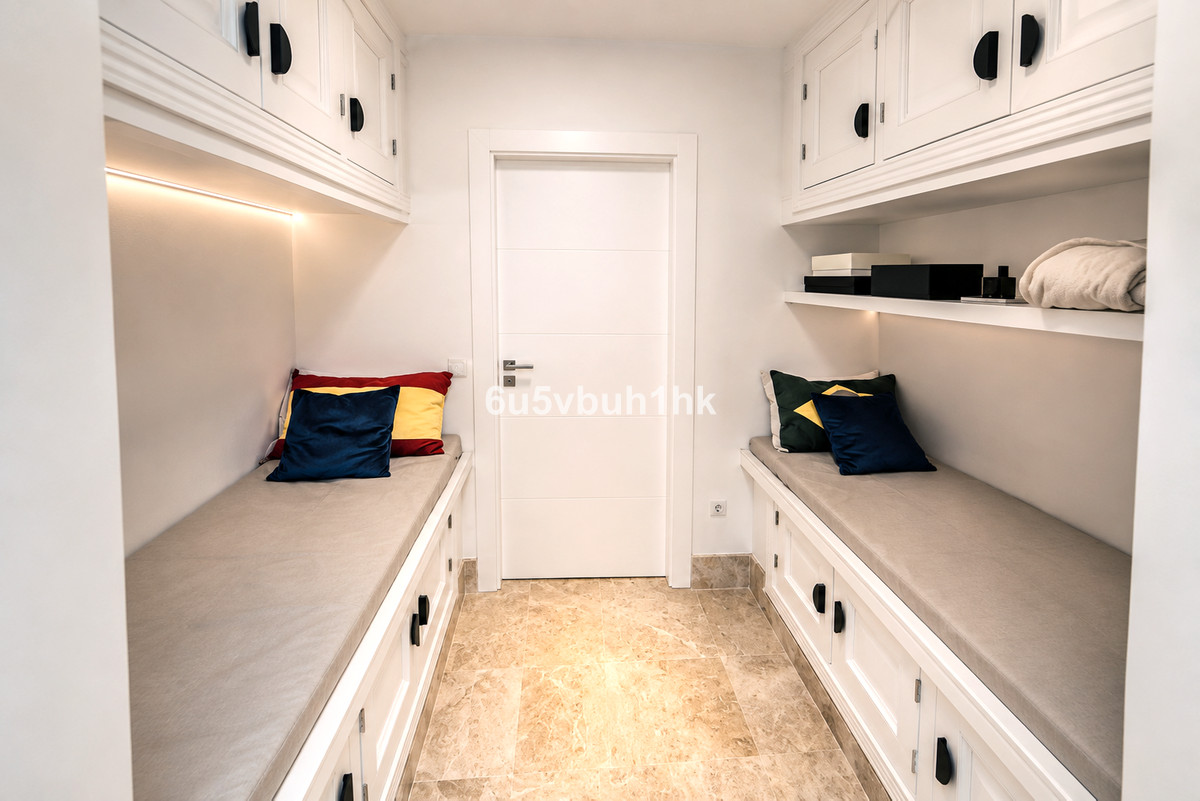 3 Bed Apartment for sale in Marbella Costa Del Sol, Málaga, Spain