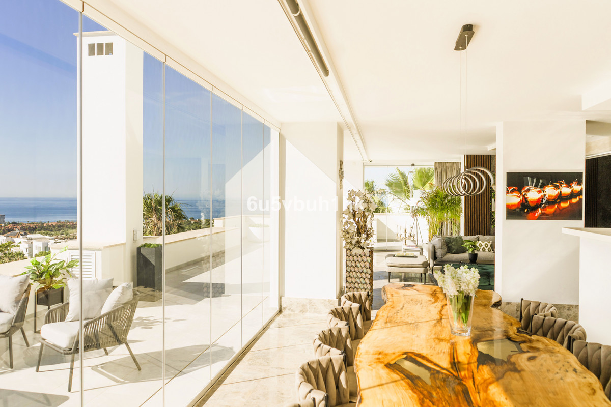 3 Bed Apartment for sale in Marbella Costa Del Sol, Málaga, Spain