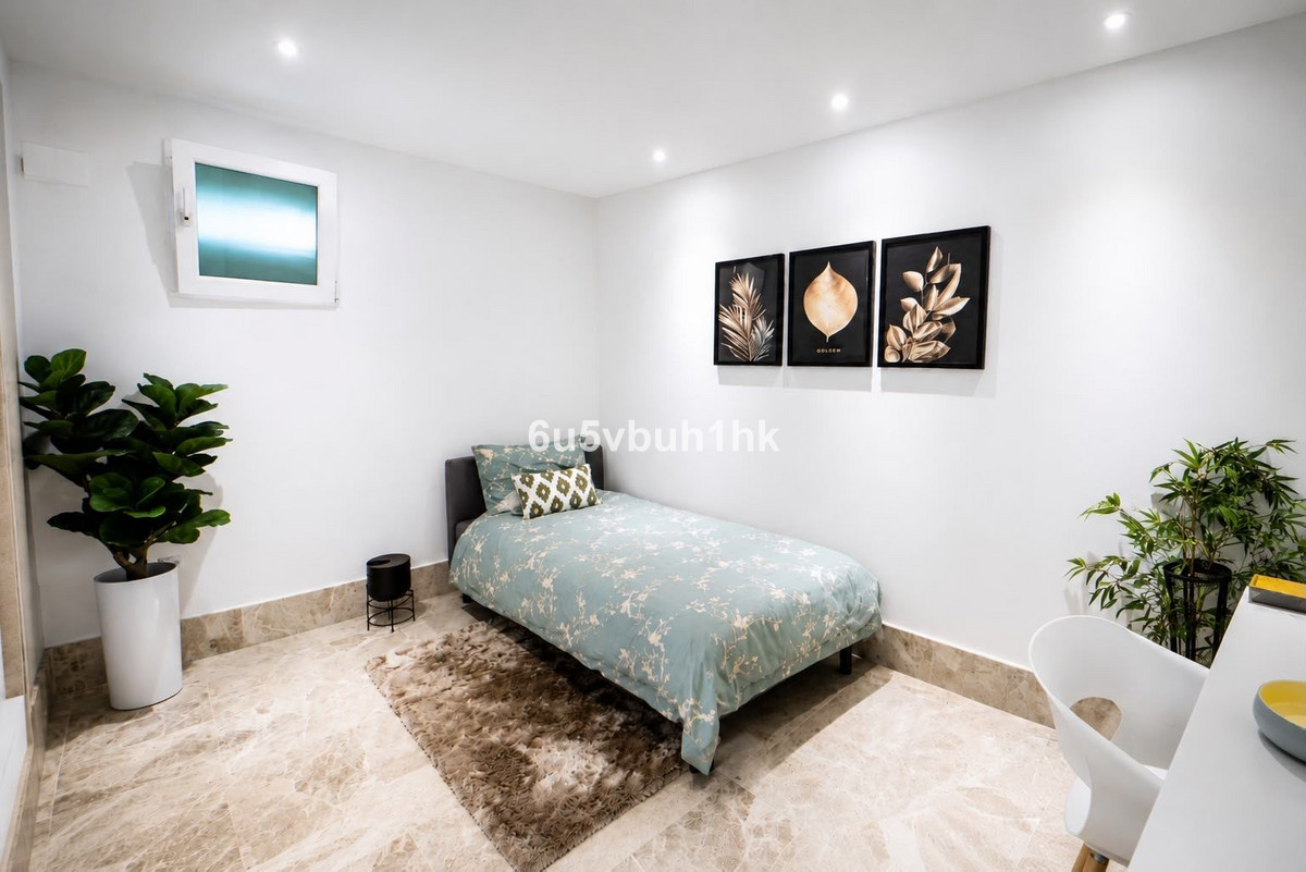3 Bed Apartment for sale in Marbella Costa Del Sol, Málaga, Spain