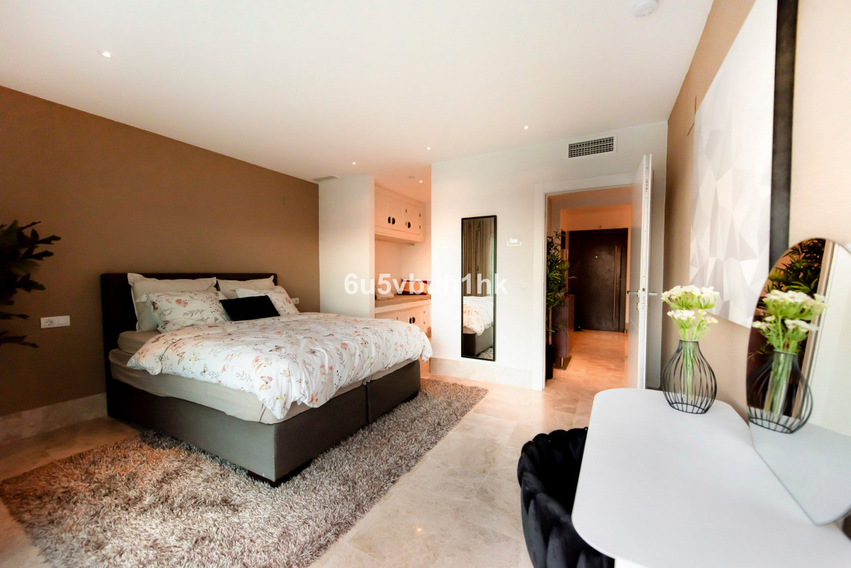 3 Bed Apartment for sale in Marbella Costa Del Sol, Málaga, Spain