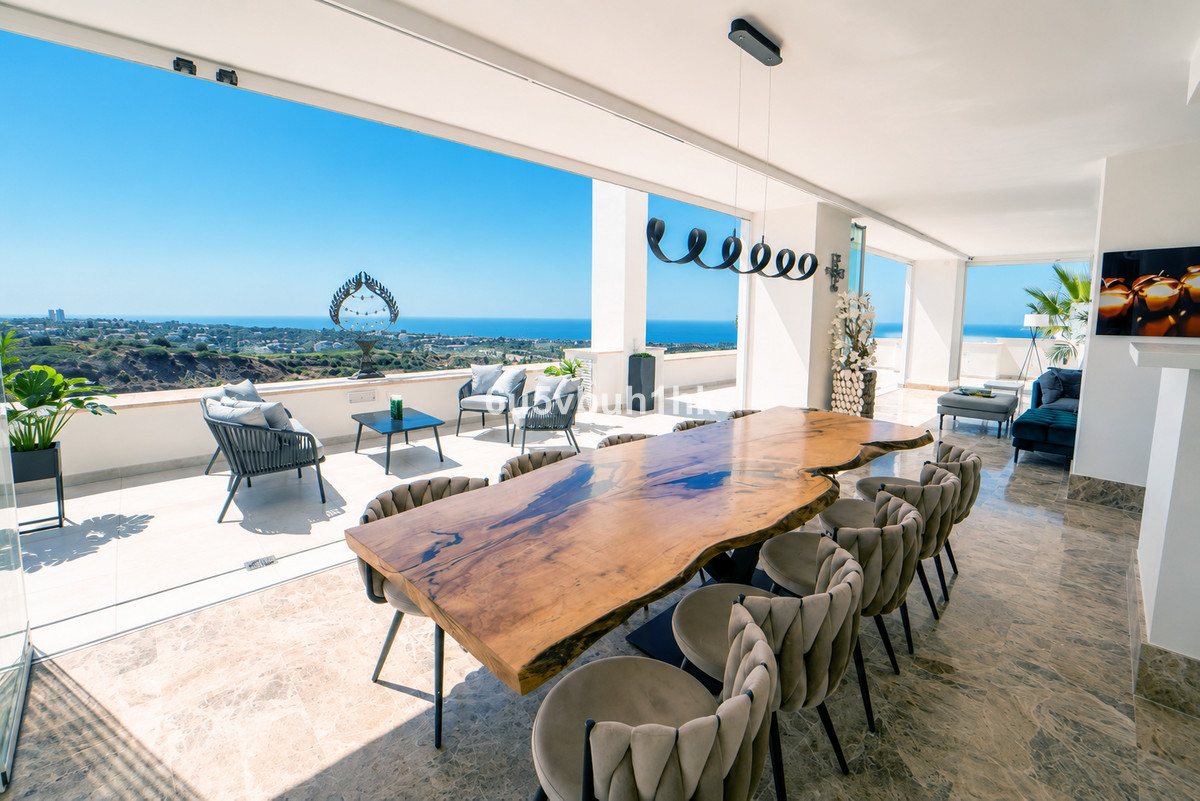 3 Bed Apartment for sale in Marbella Costa Del Sol, Málaga, Spain