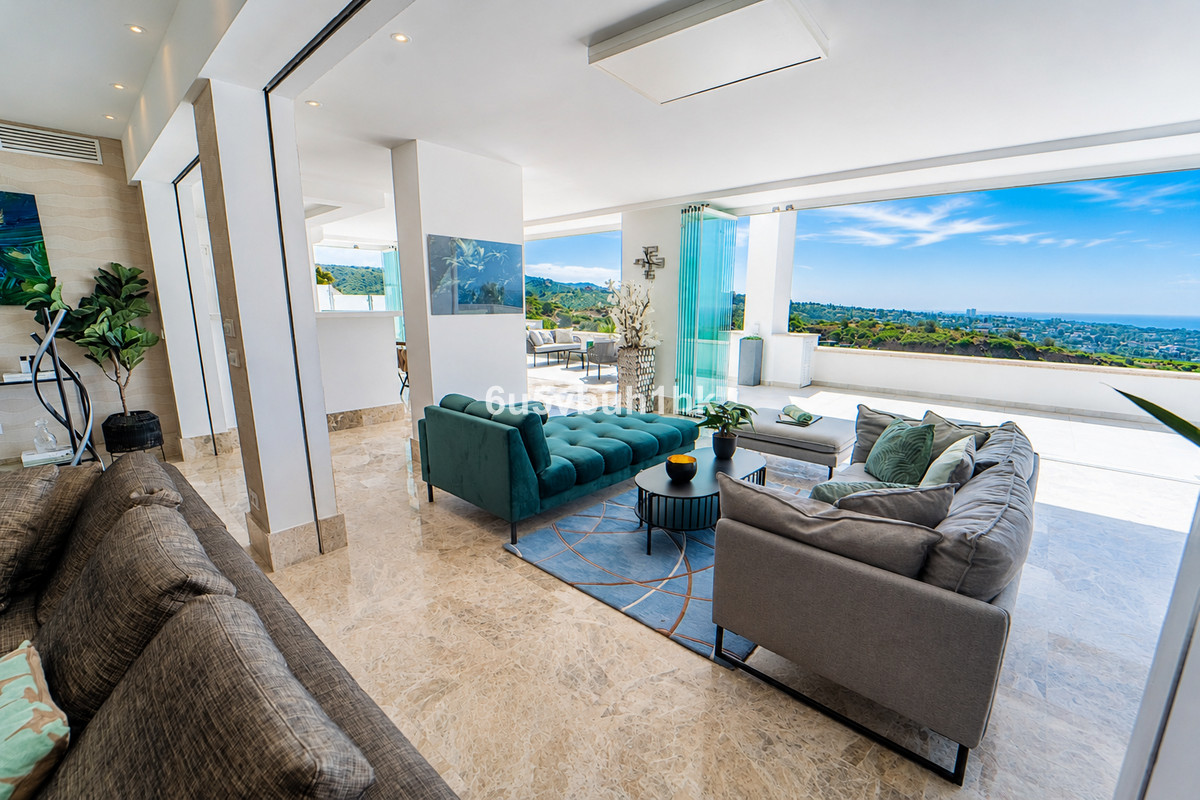 3 Bed Apartment for sale in Marbella Costa Del Sol, Málaga, Spain