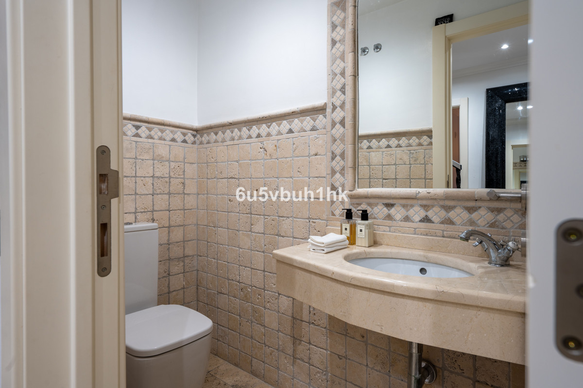 Se vende Adosada de 4 dormitorios en Costa Del Sol, Málaga, España