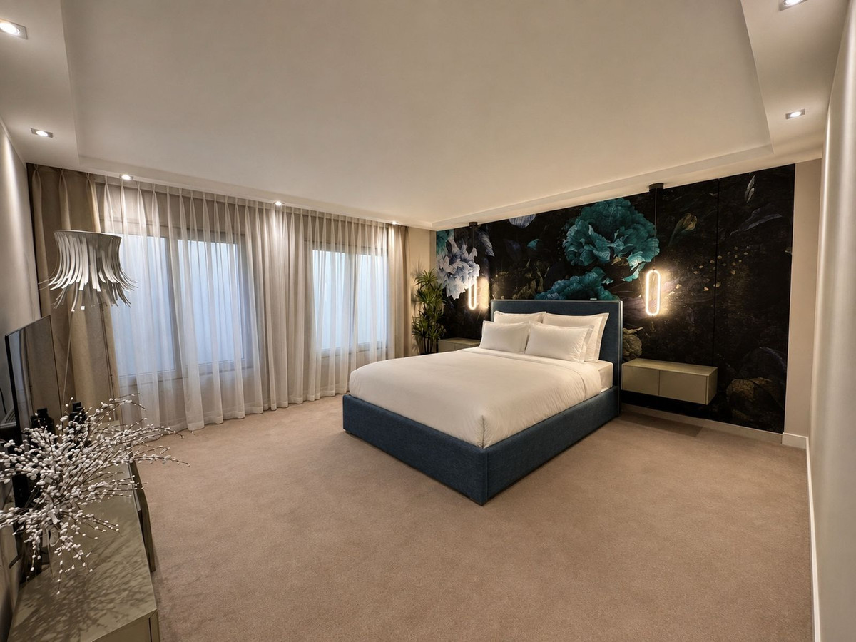 6 Bed Townhouse for sale in Los Flamingos Costa Del Sol, Málaga, Spain