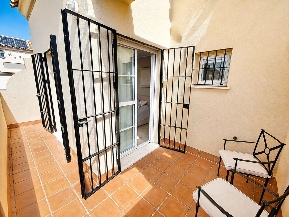 Se vende Pareada de 3 dormitorios en Costa Del Sol, Málaga, España