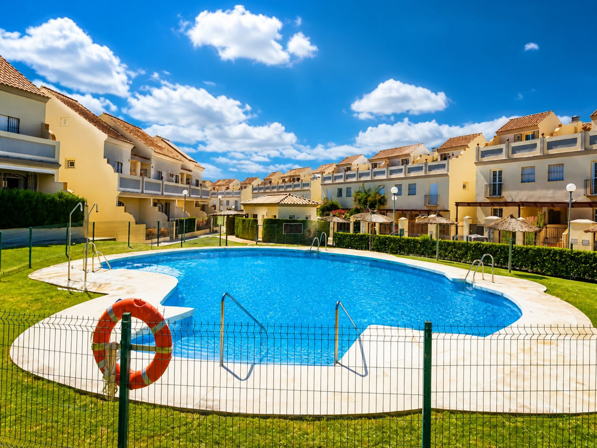 Se vende Pareada de 3 dormitorios en Costa Del Sol, Málaga, España