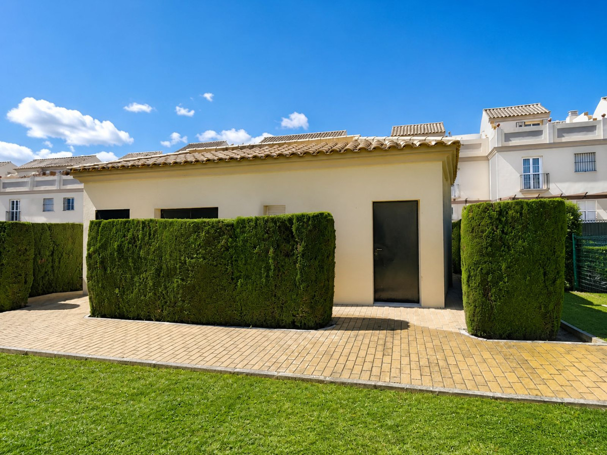 Se vende Pareada de 3 dormitorios en Costa Del Sol, Málaga, España