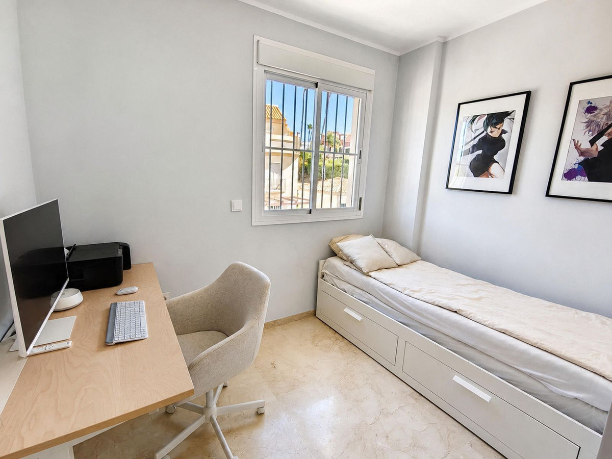 Se vende Pareada de 3 dormitorios en Costa Del Sol, Málaga, España