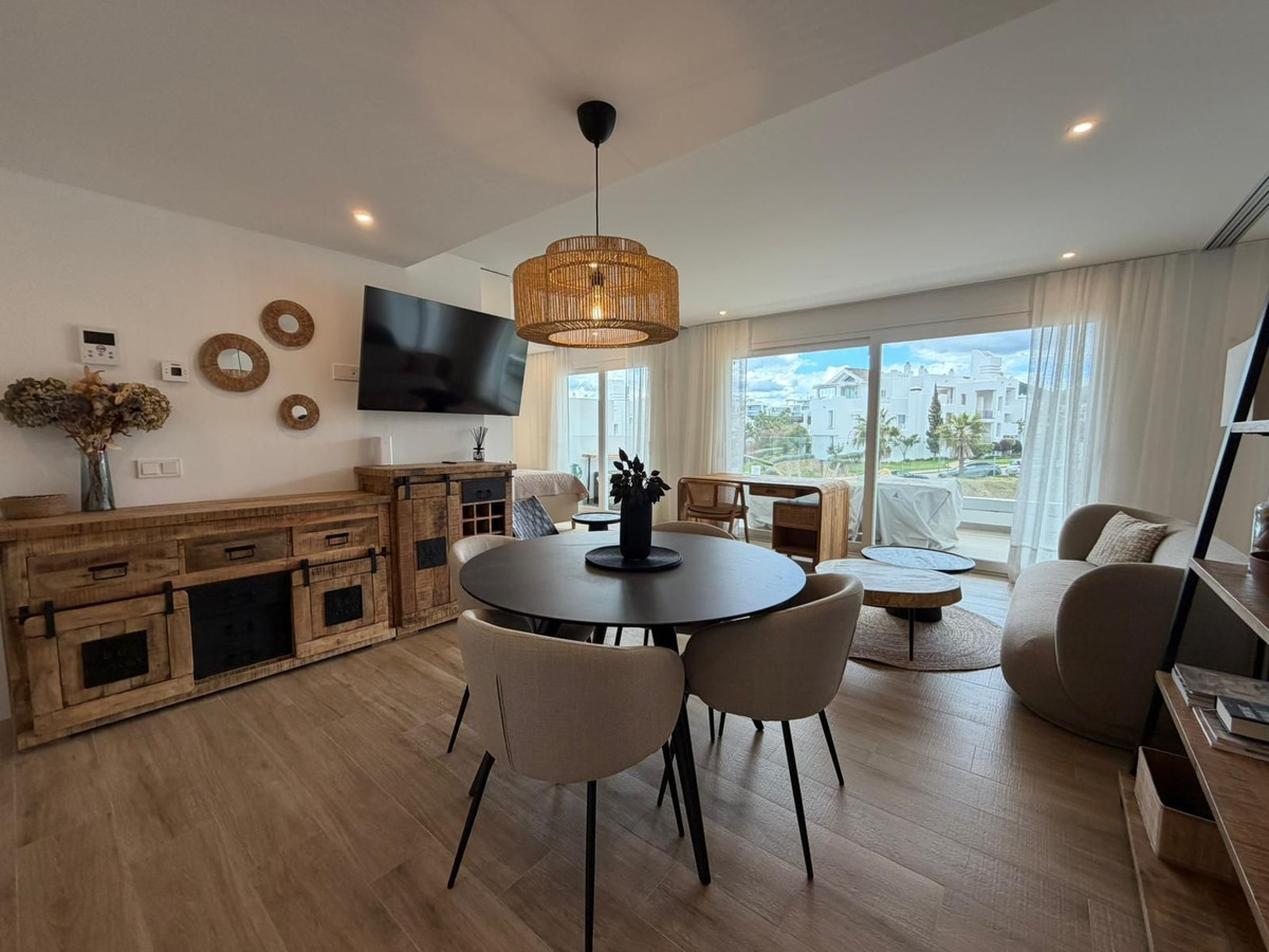 Se vende Apartamento en Planta Última de 2 dormitorios en Costa Del Sol, Málaga, España