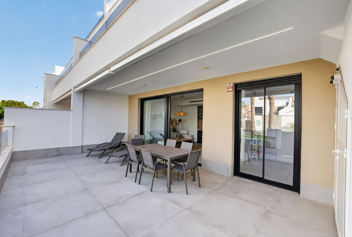 Se vende Apartamento Planta Baja de 3 dormitorios en Costa Calida, Murcia, España