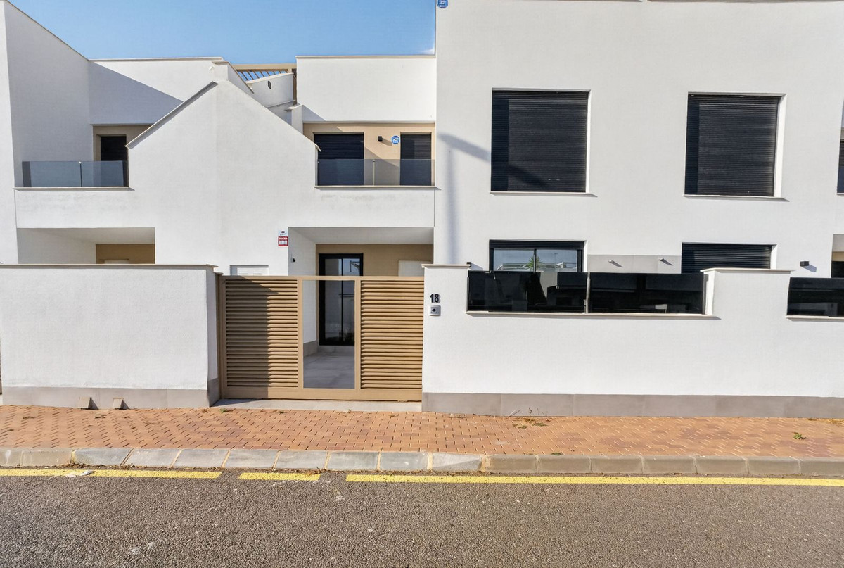 Se vende Apartamento Planta Baja de 3 dormitorios en Costa Calida, Murcia, España