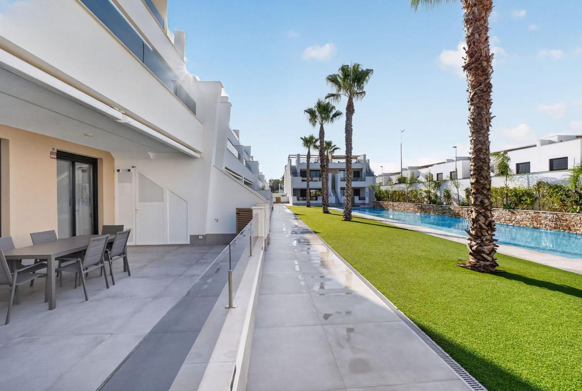 Se vende Apartamento Planta Baja de 3 dormitorios en Costa Calida, Murcia, España