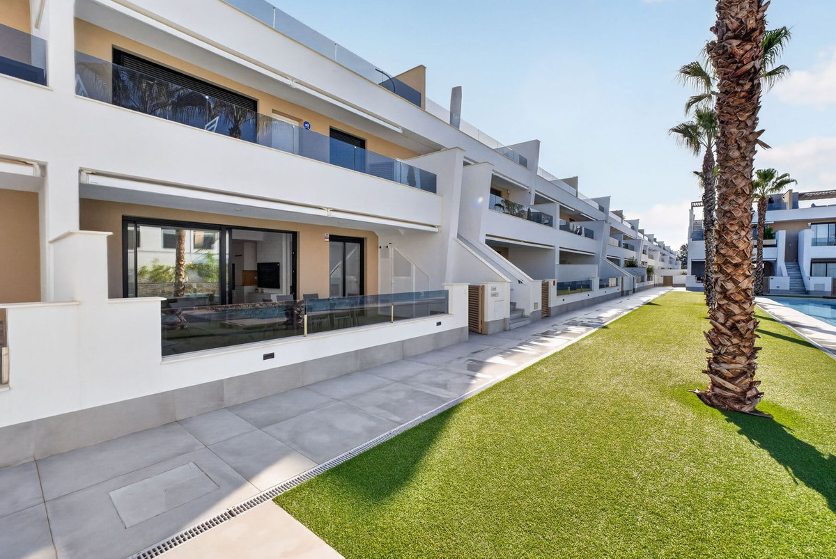 Se vende Apartamento Planta Baja de 3 dormitorios en Costa Calida, Murcia, España