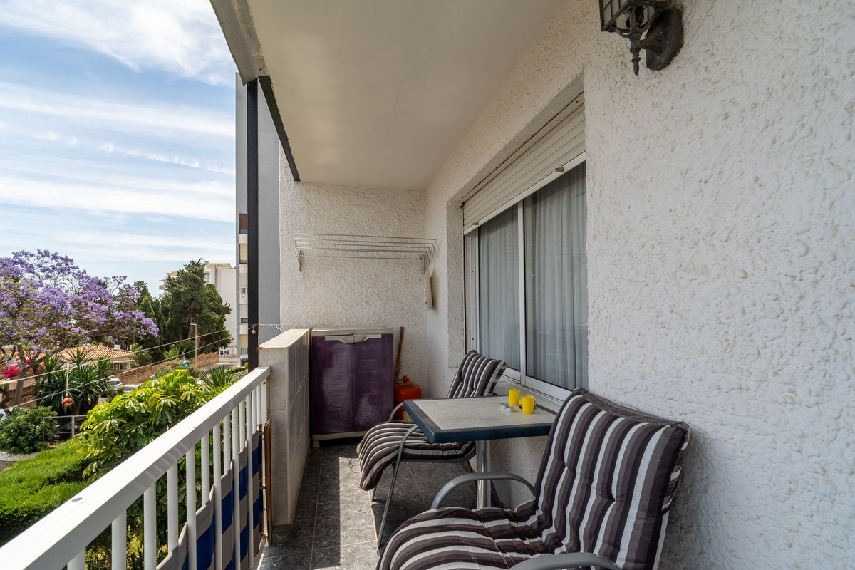 Se vende Apartamento Planta Media de 2 dormitorios en Costa Del Sol, Málaga, España