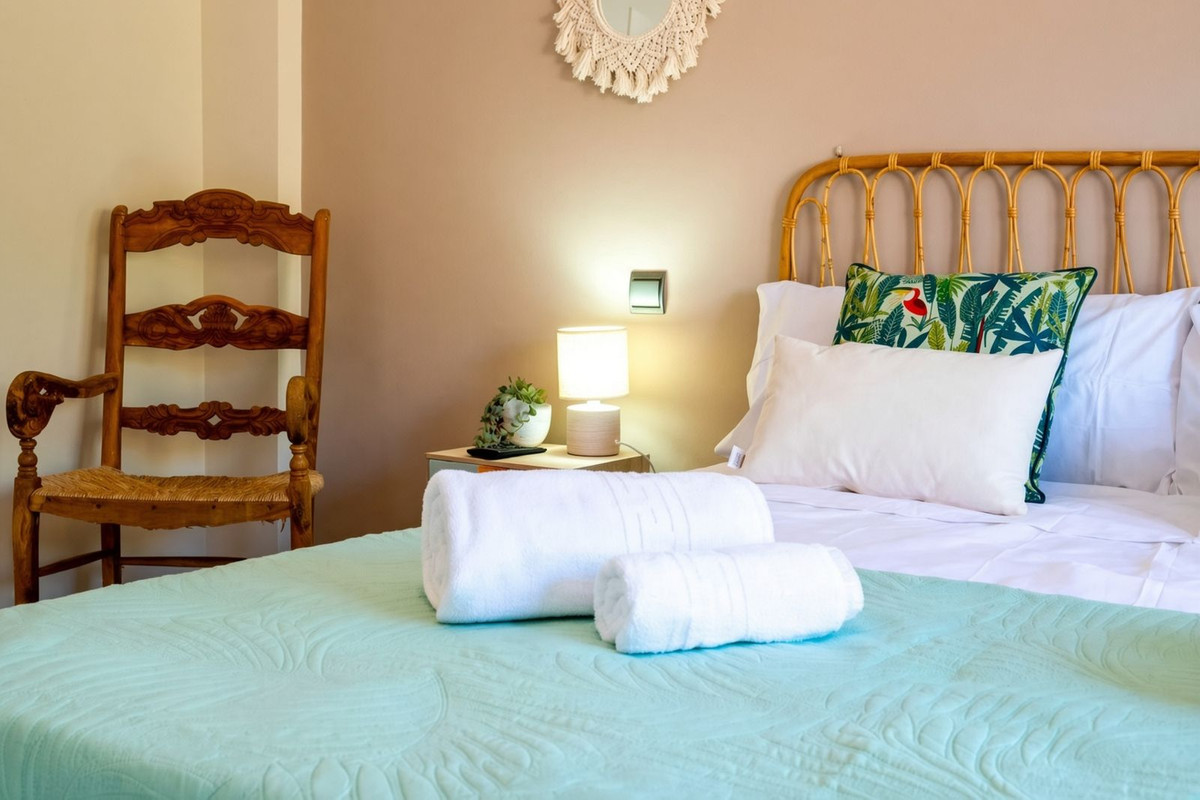 Se vende Pareada de 4 dormitorios en Costa Del Sol, Málaga, España