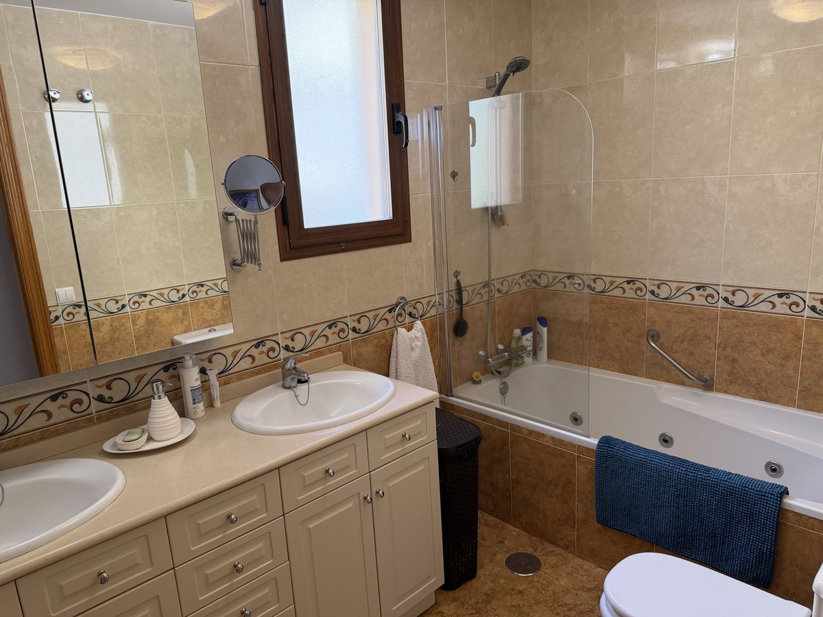 Se vende Ático de 2 dormitorios en Costa Del Sol, Málaga, España
