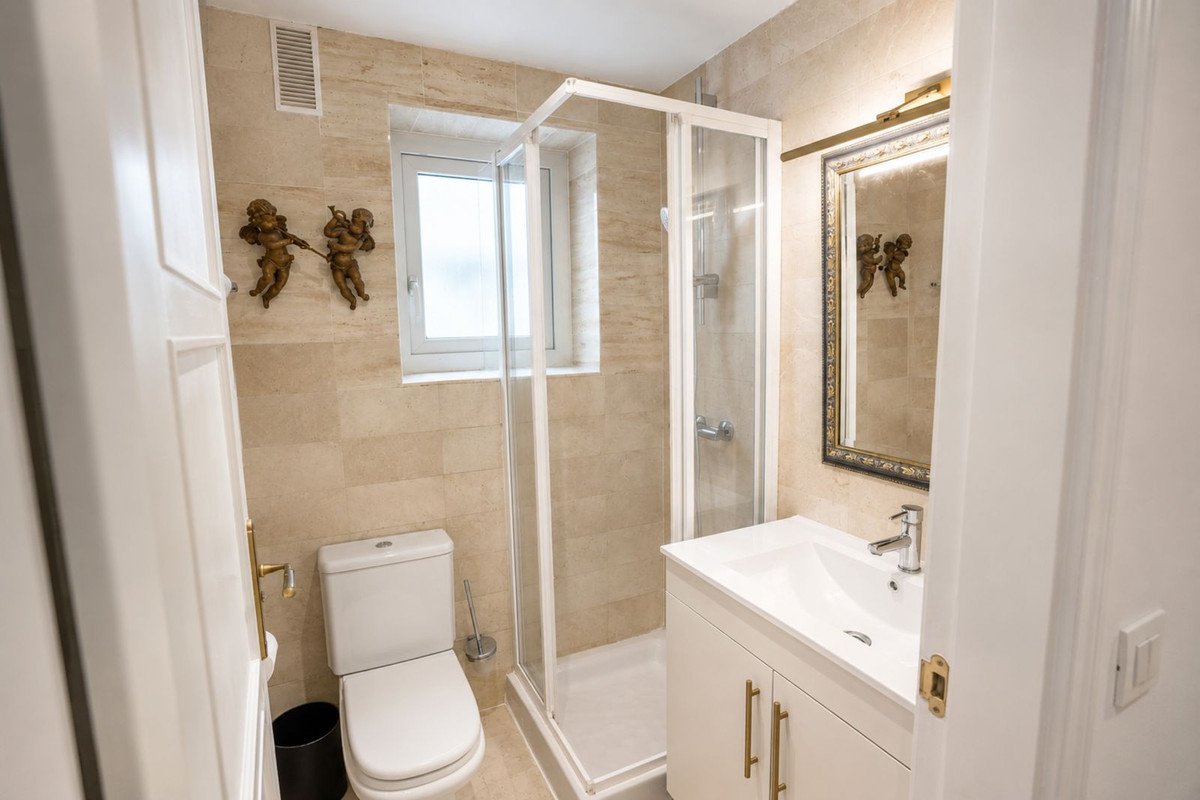2 Bed Apartment for sale in Marbella Costa Del Sol, Málaga, Spain