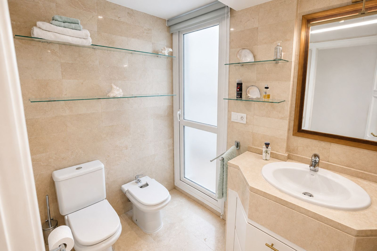 2 Bed Apartment for sale in Marbella Costa Del Sol, Málaga, Spain