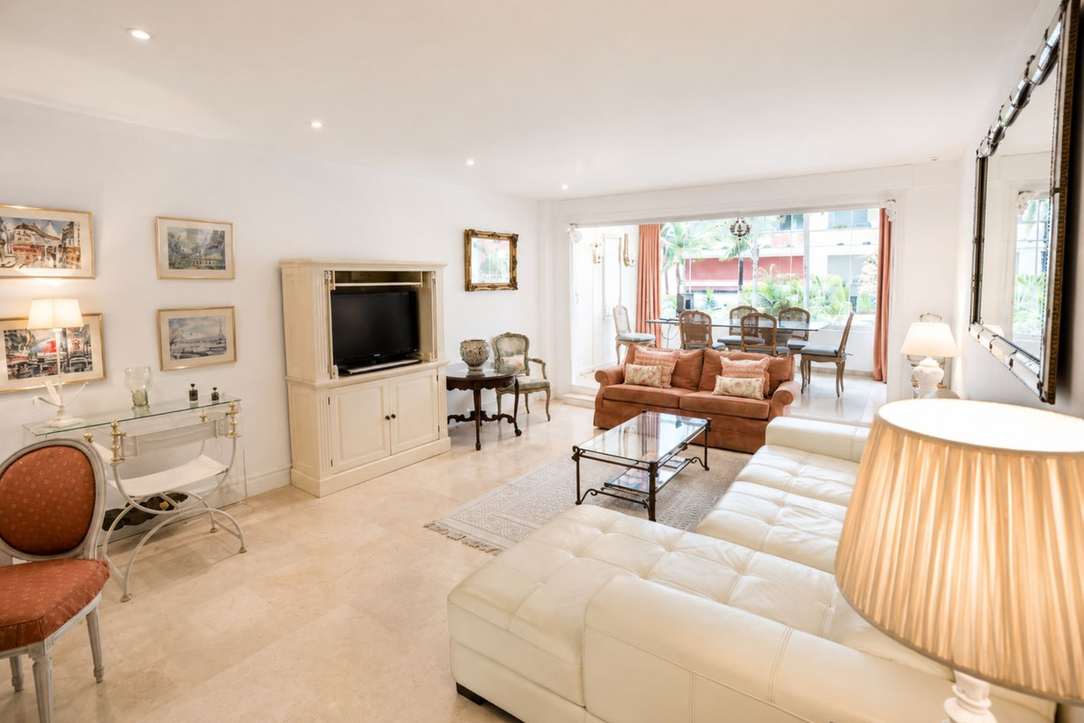 2 Bed Apartment for sale in Marbella Costa Del Sol, Málaga, Spain