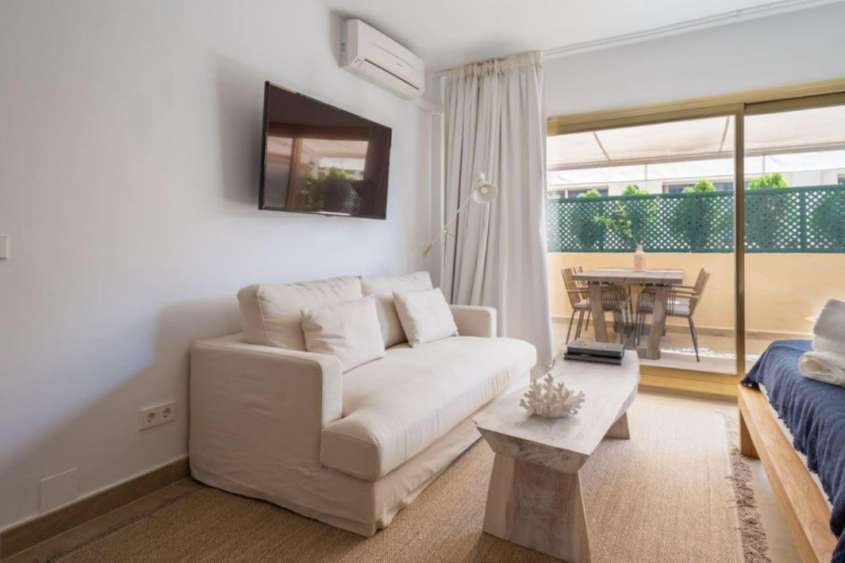 Se vende Apartamento Planta Baja de 1 dormitorios en Costa Del Sol, Málaga, España