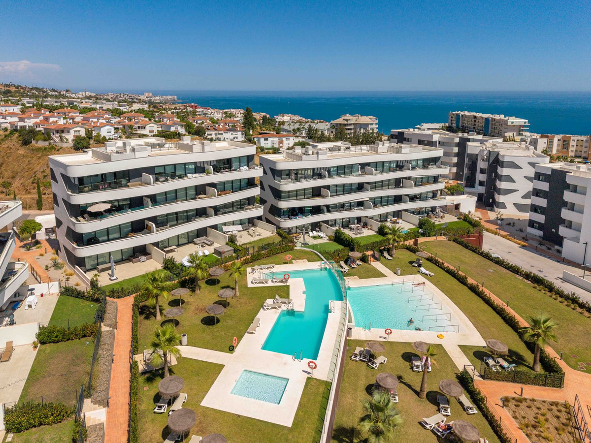 Se vende Apartamento Planta Media de 2 dormitorios en Costa Del Sol, Málaga, España